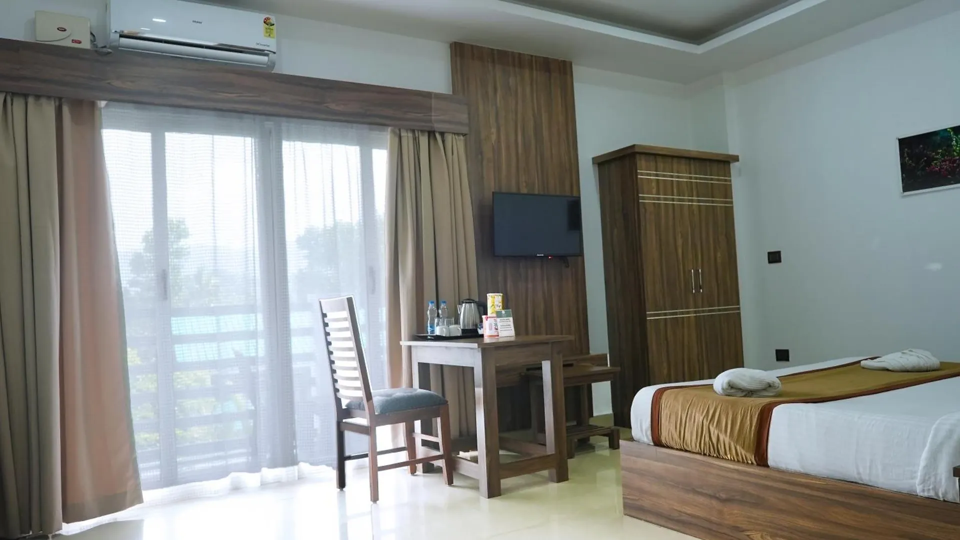 Misty Garden Resort And Spa Munnar India
