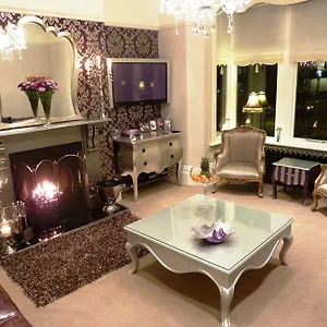 Shelbourne House Bed & Breakfast